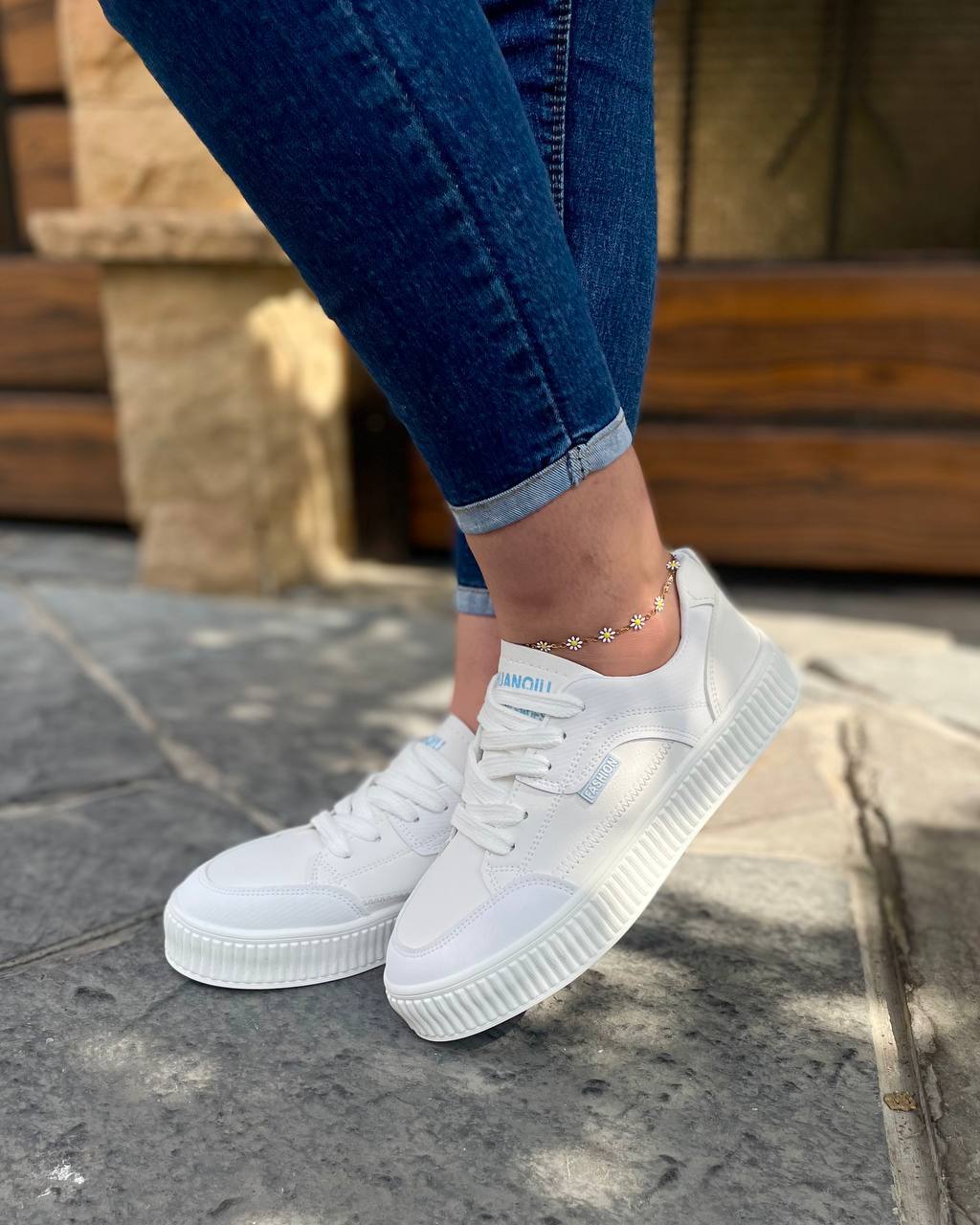 کتانی زنانه اسپرت مدل ونس فشیون زیگزالی سفید