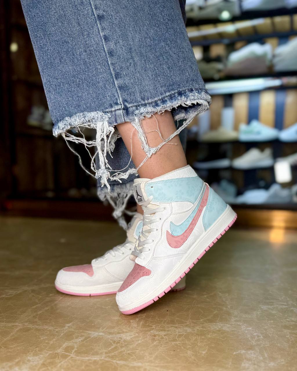 کتانی ساقدار زنانه مدل نایکی دبل‌ (دو نایک) سفید صورتی آبی